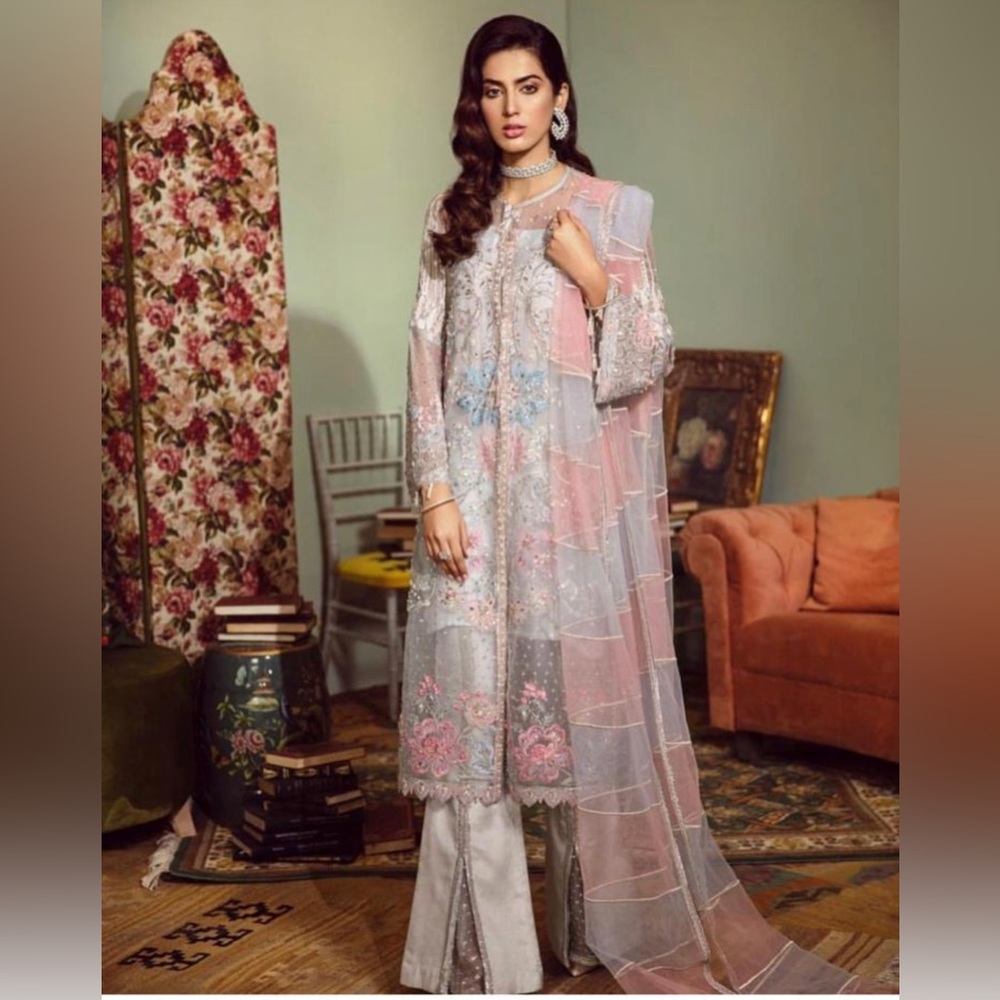 Republic Womenswear Pakistani Outfit
